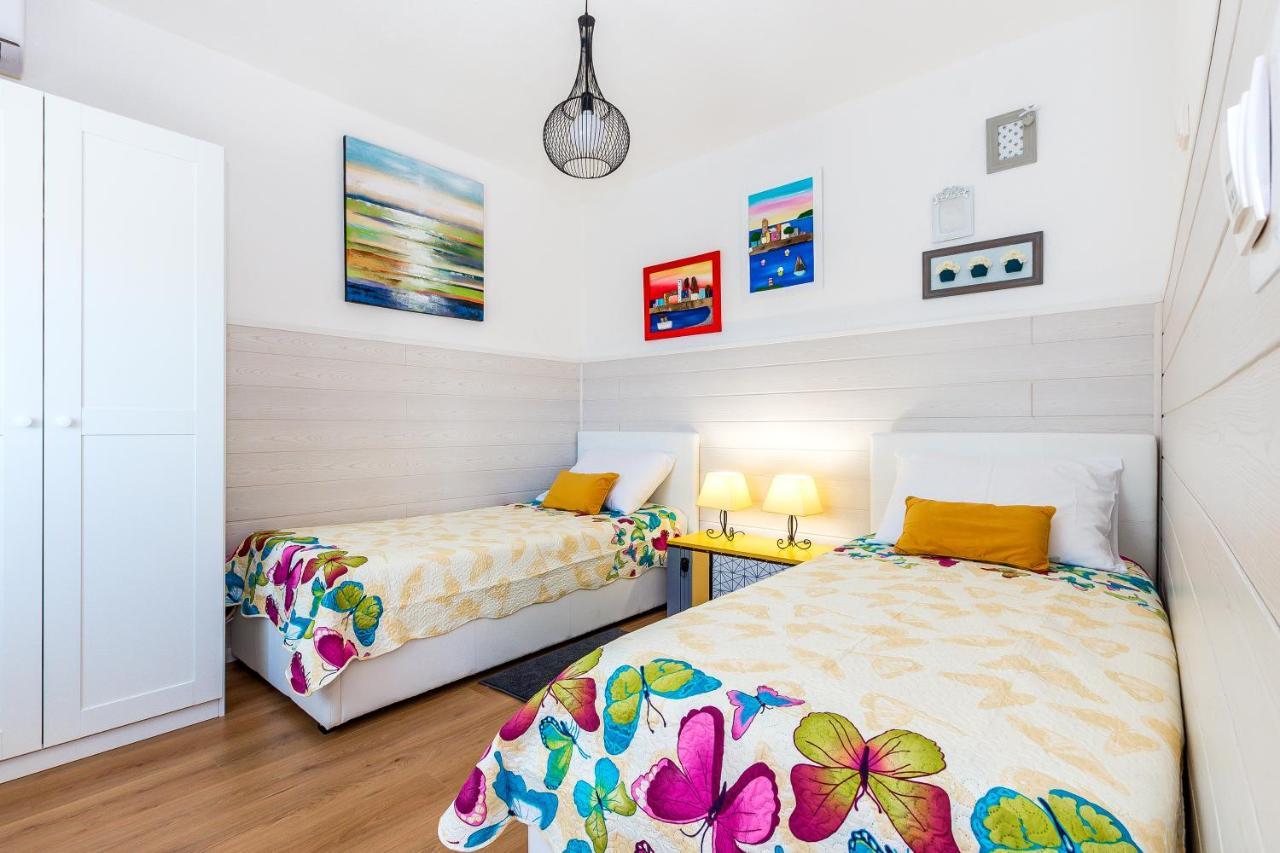 Holiday Home Rosko Skradin Exterior photo